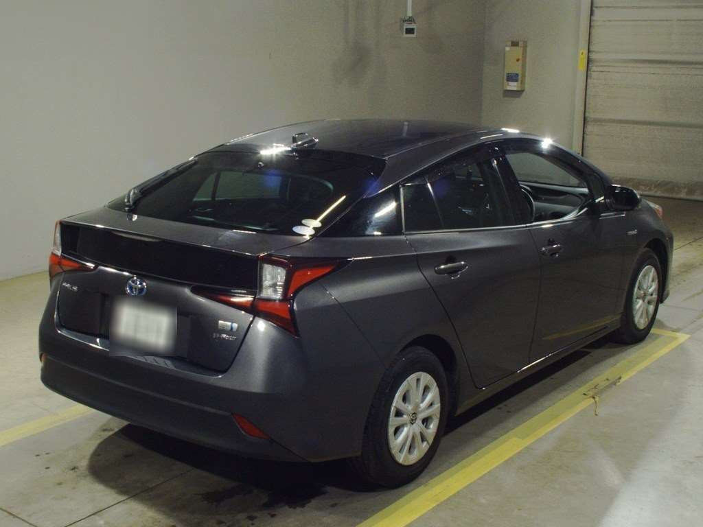 2019 Toyota Prius ZVW55[1]