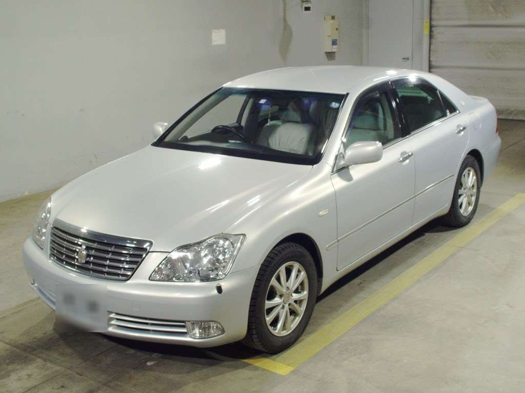 2005 Toyota Crown GRS180[0]