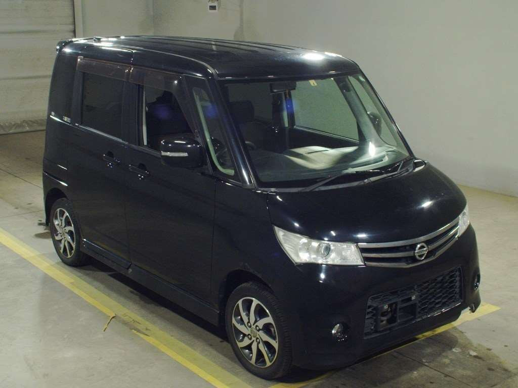 2012 Nissan Roox ML21S[1]