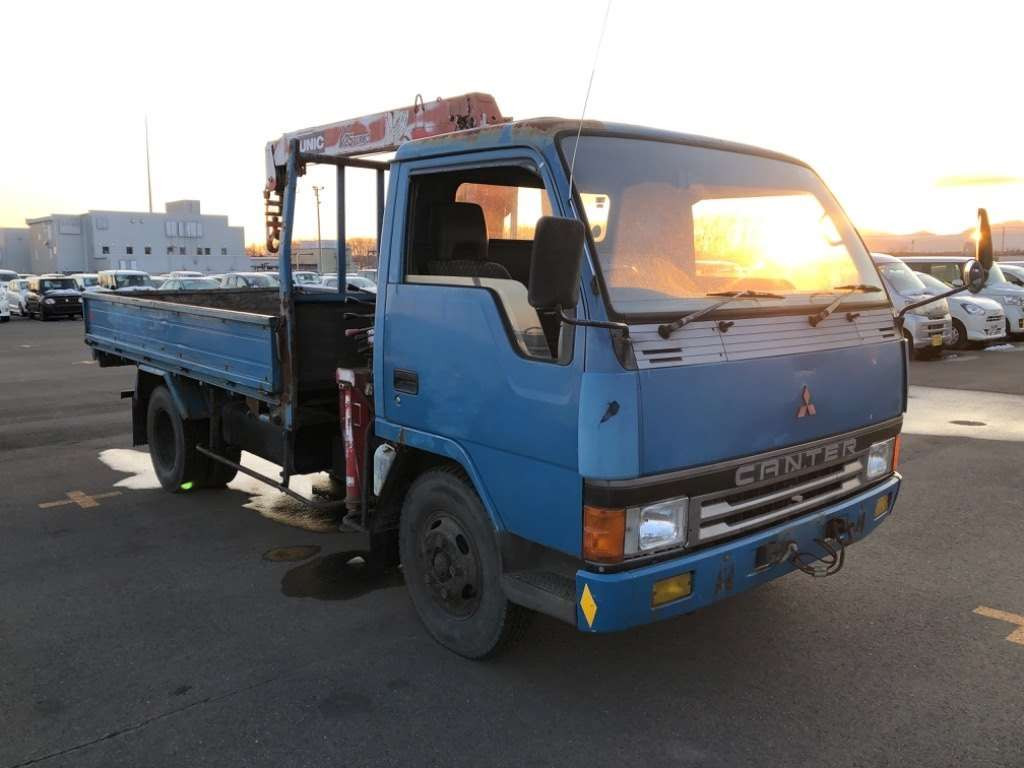 1991 Mitsubishi Fuso Canter FE437E[2]