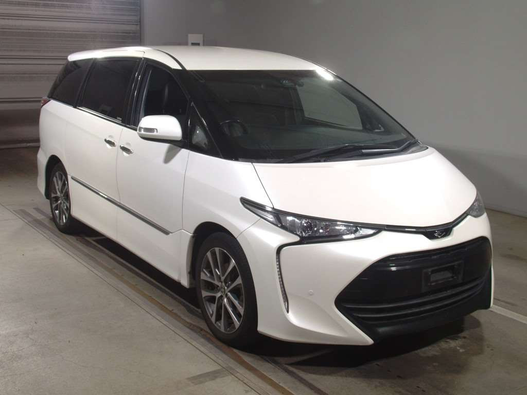 2019 Toyota Estima ACR50W[2]