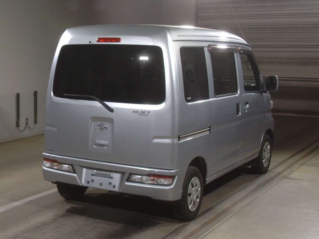 2018 Daihatsu Hijet Cargo S331V[1]