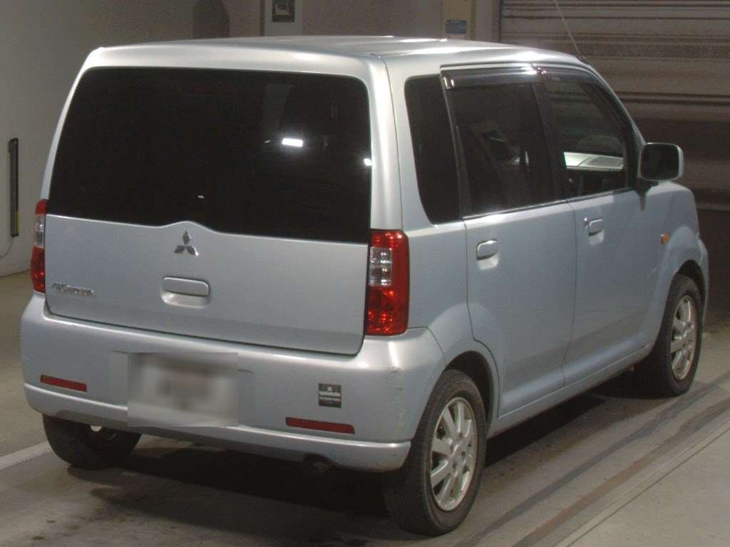 2005 Mitsubishi eK Wagon H81W[1]