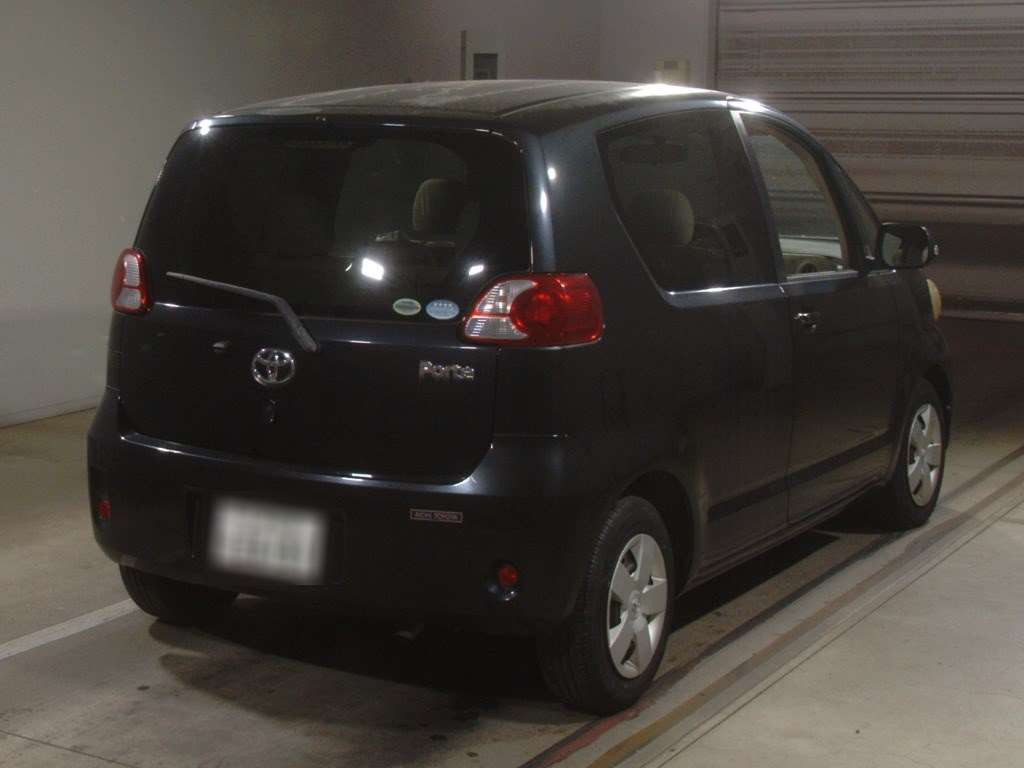 2010 Toyota Porte NNP11[1]