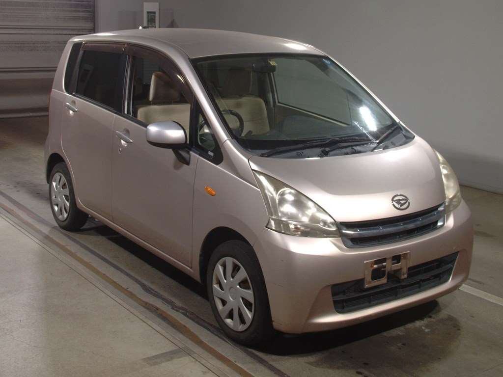 2011 Daihatsu Move LA100S[2]