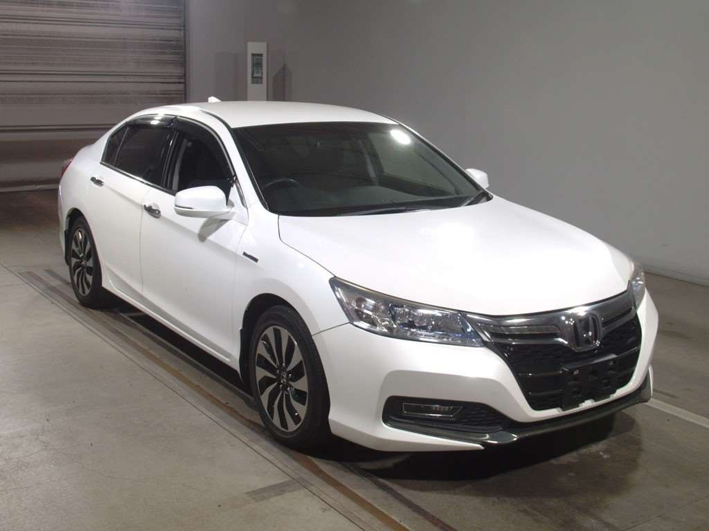 2013 Honda Accord Hybrid CR6[2]