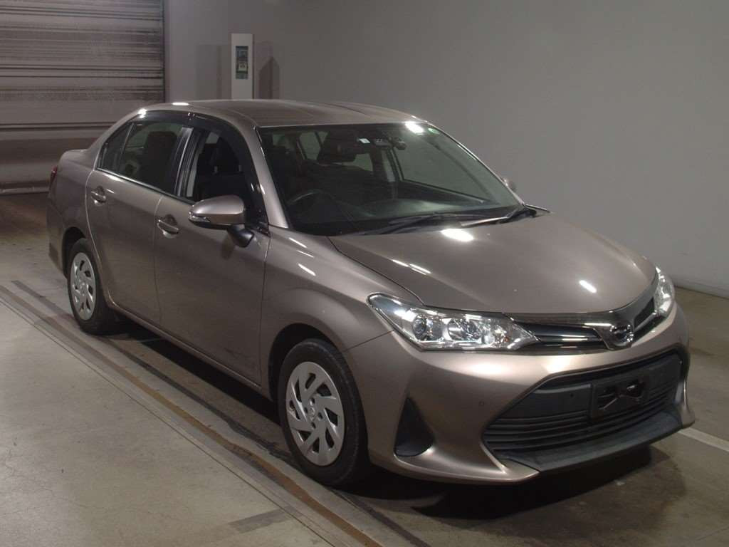 2018 Toyota Corolla Axio NRE161[2]