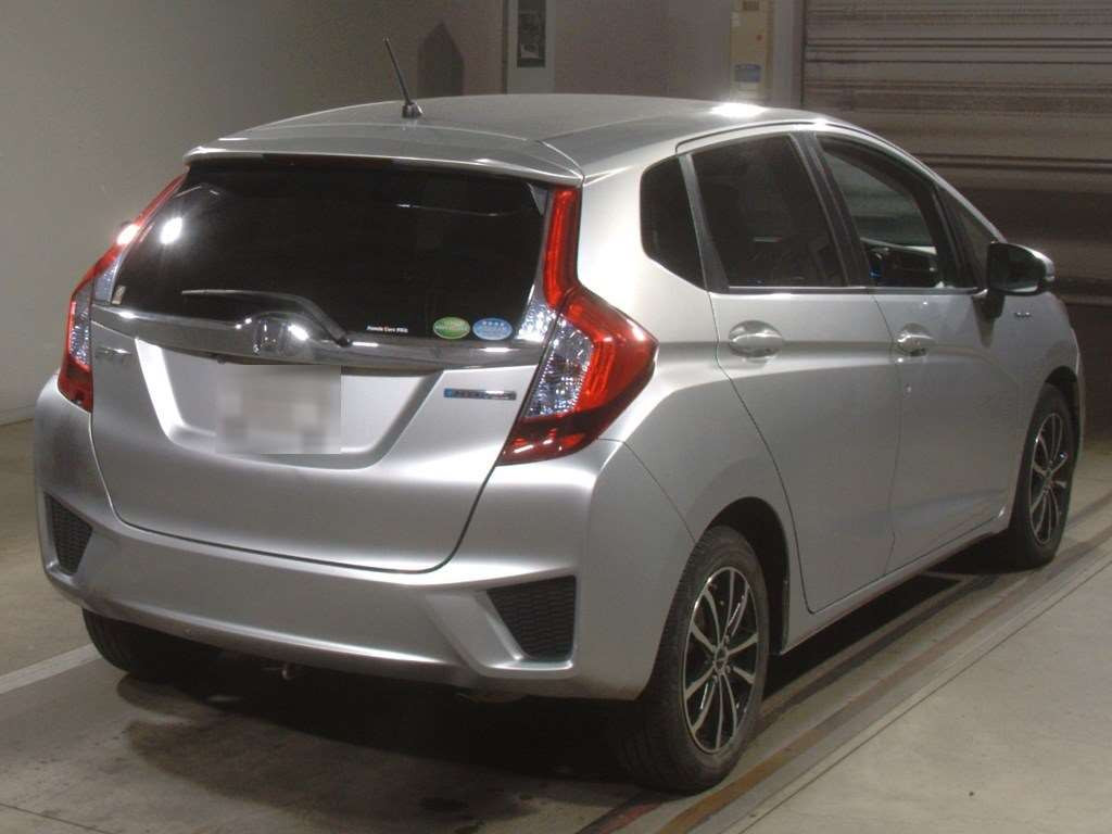 2016 Honda Fit Hybrid GP5[1]