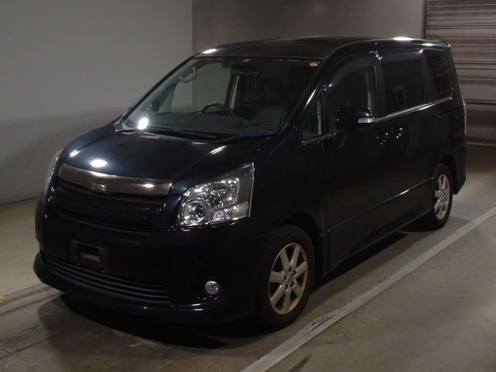 2009 Toyota Noah ZRR70W[0]