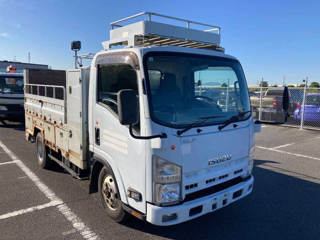 2011 Isuzu Elf Truck NMS85AN[2]