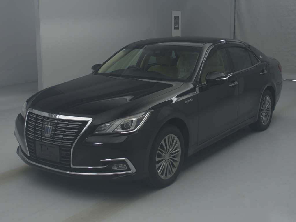 2017 Toyota Crown Hybrid AWS211[0]