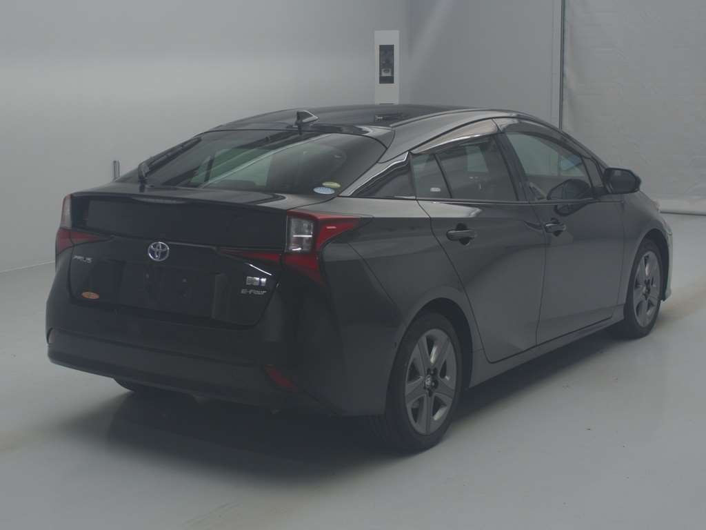 2020 Toyota Prius ZVW55[1]