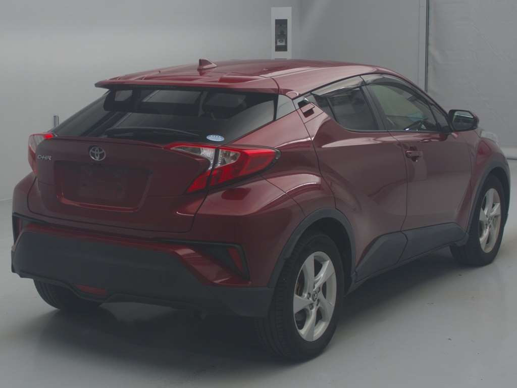 2018 Toyota C-HR NGX10[1]