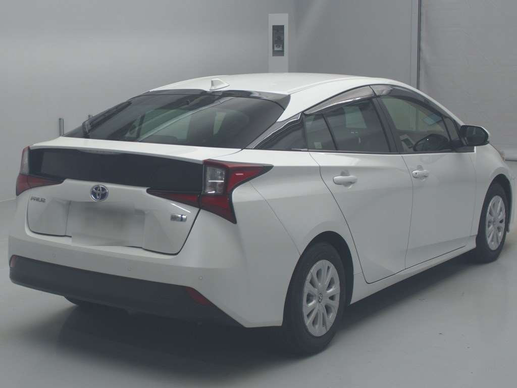 2021 Toyota Prius ZVW51[1]