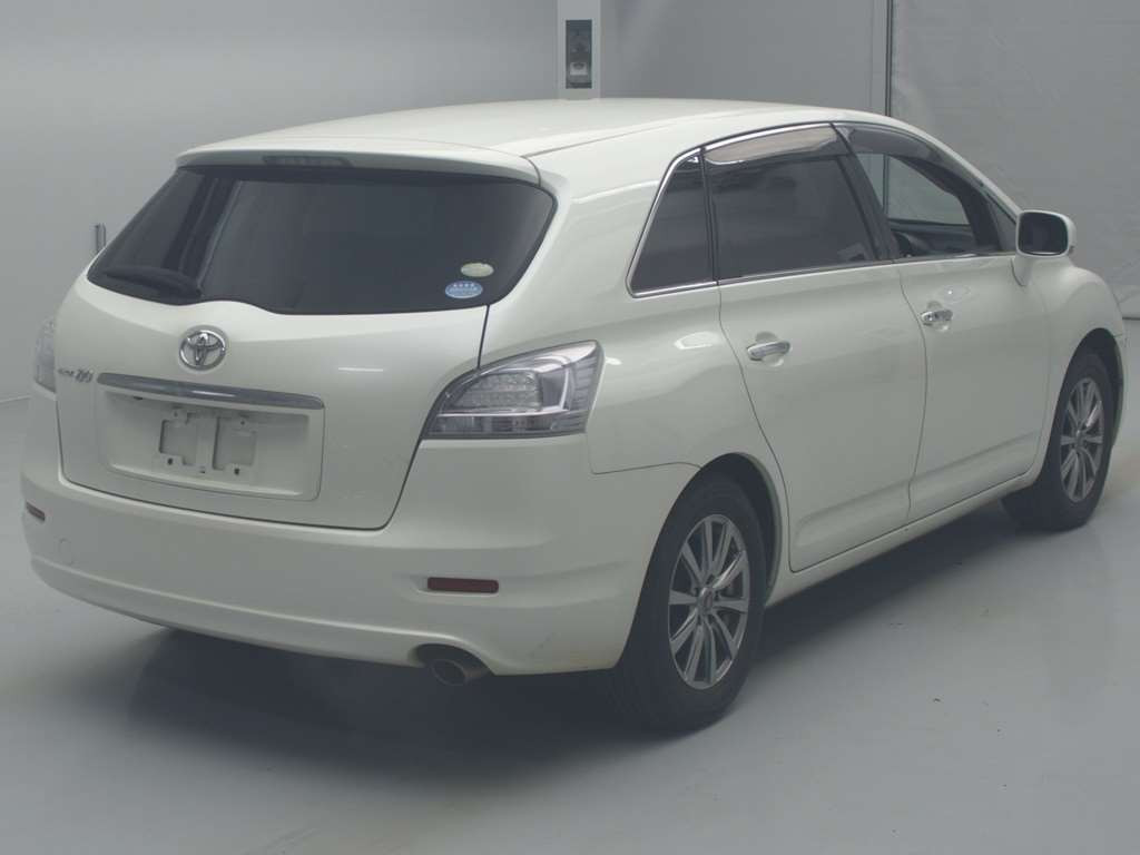 2010 Toyota Mark X Zio ANA10[1]