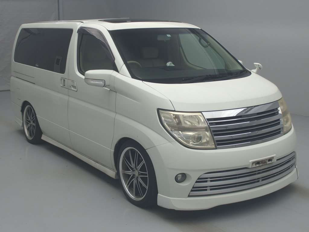 2007 Nissan Elgrand E51[2]