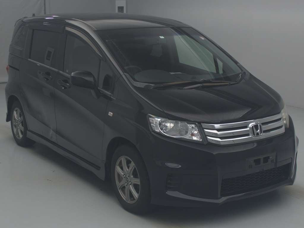 2011 Honda Freed Spike GB3[2]