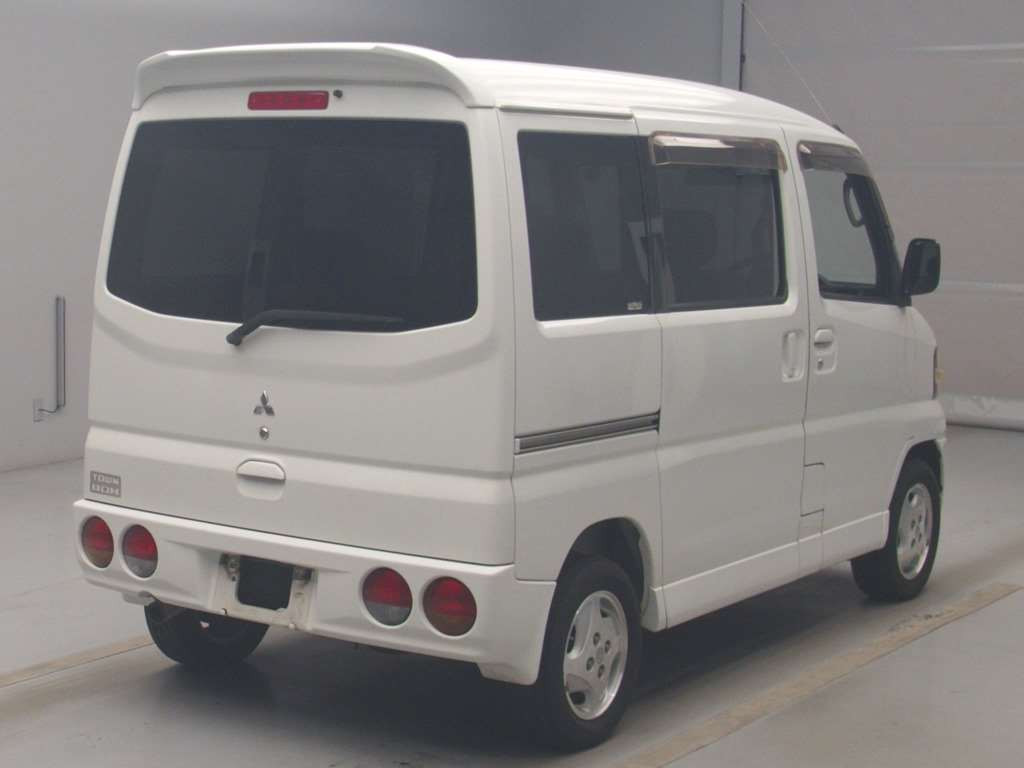 2008 Mitsubishi Town Box U61W[1]