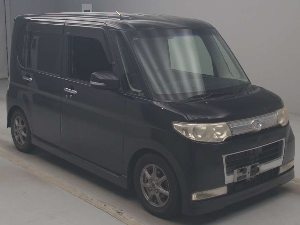 2010 Daihatsu Tanto Custom L375S[2]