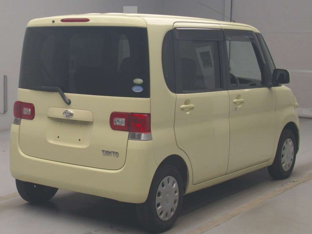 2010 Daihatsu Tanto L375S[1]