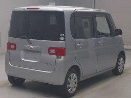 2011 Daihatsu Tanto