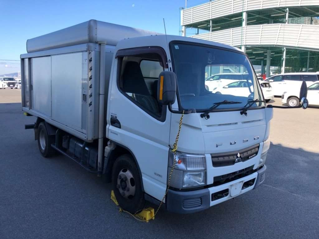 2013 Mitsubishi Fuso Canter FEA20[2]