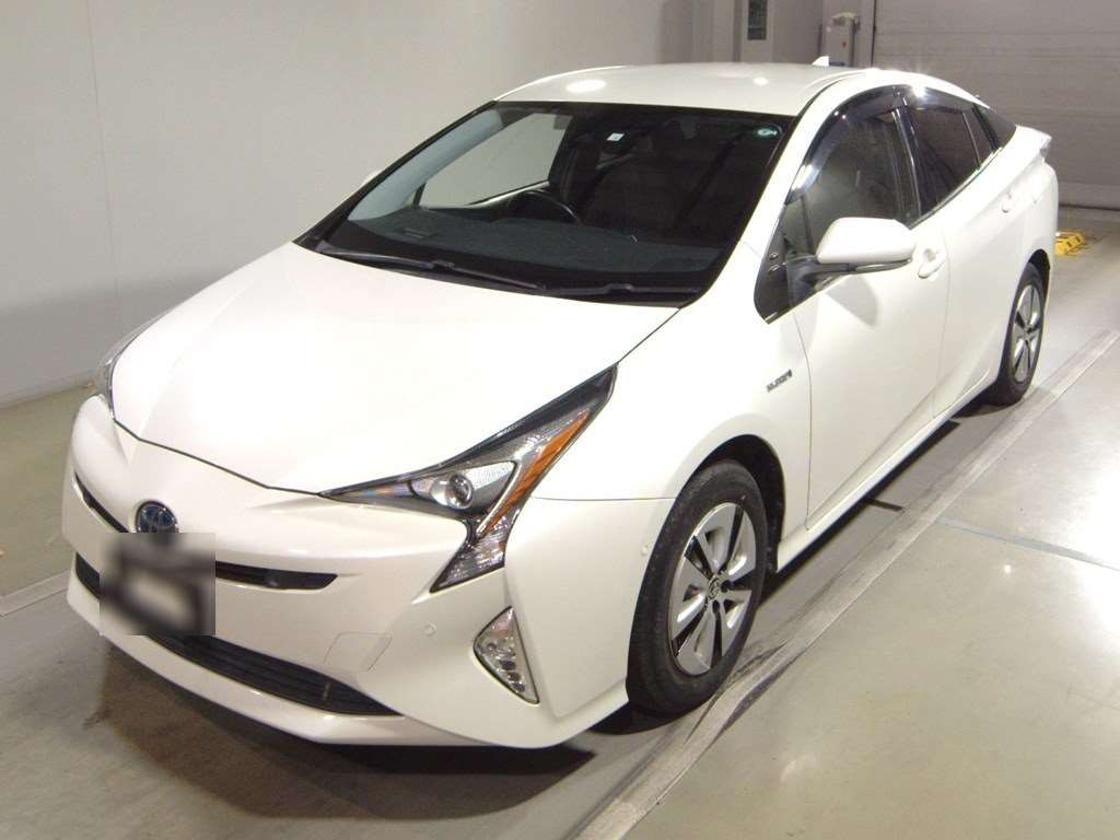 2016 Toyota Prius ZVW55[0]