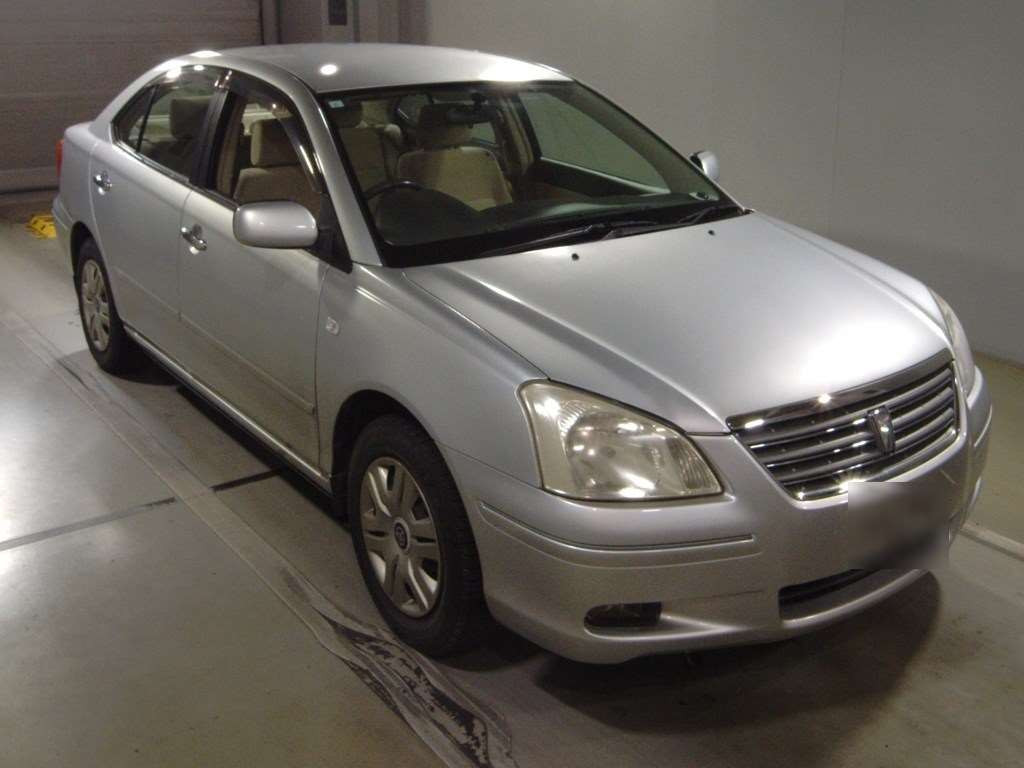 2005 Toyota Premio ZZT245[2]