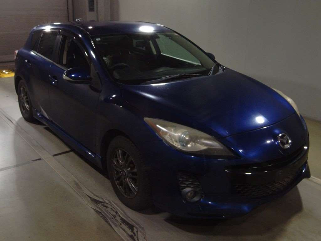 2012 Mazda Axela Sport BLFFW[2]