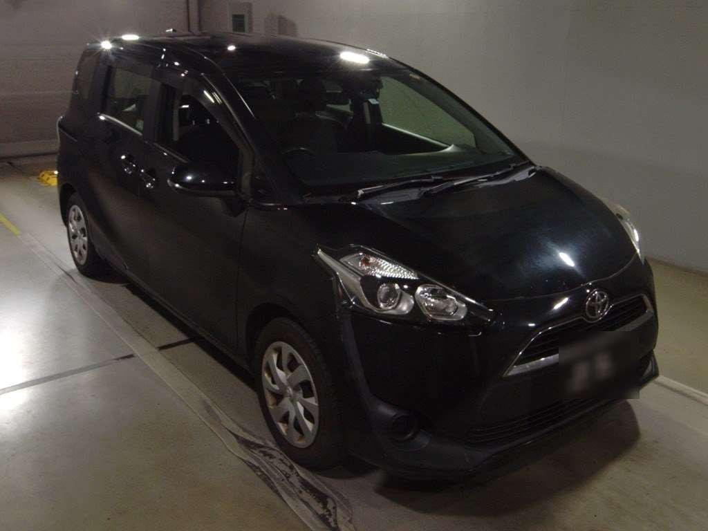 2015 Toyota Sienta NSP170G[2]