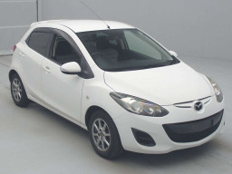 2013 Mazda Demio