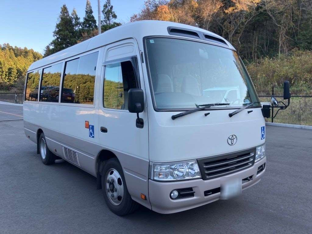 2011 Toyota Coaster XZB40[2]