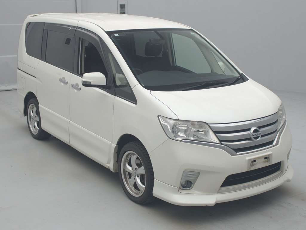 2011 Nissan Serena FNC26[2]