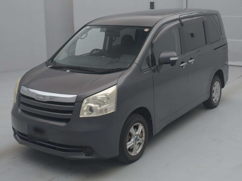 2010 Toyota Noah ZRR75G[0]