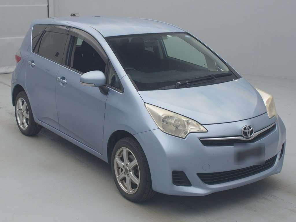 2010 Toyota Ractis NCP125[2]