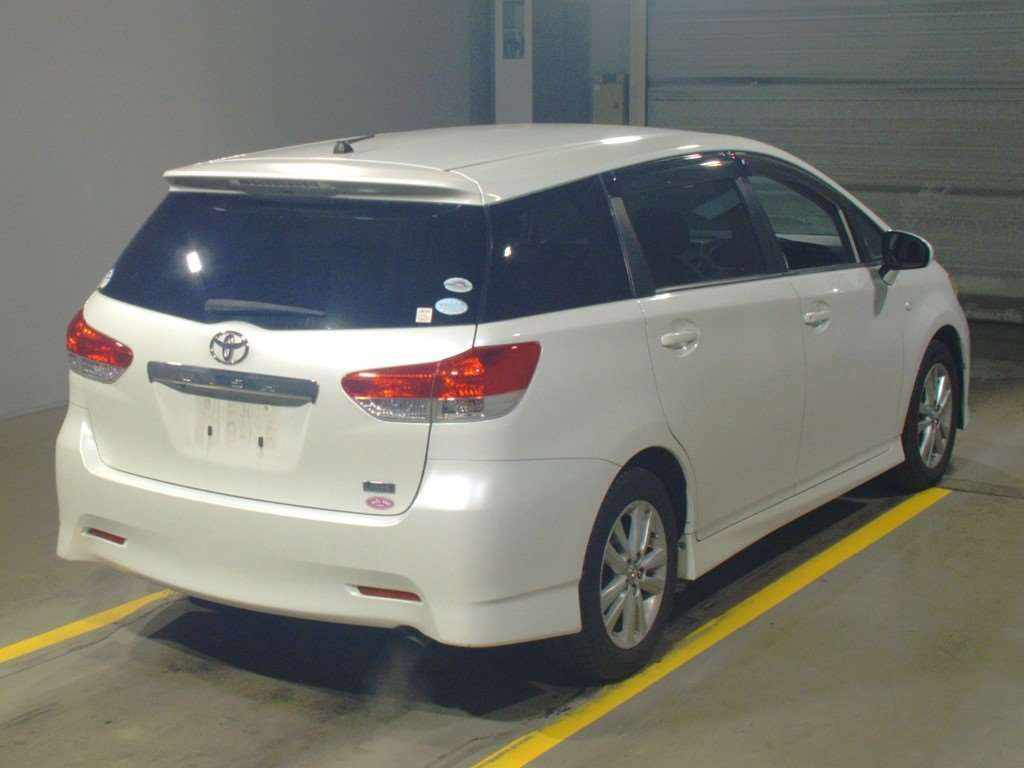 2010 Toyota Wish ZGE20W[1]