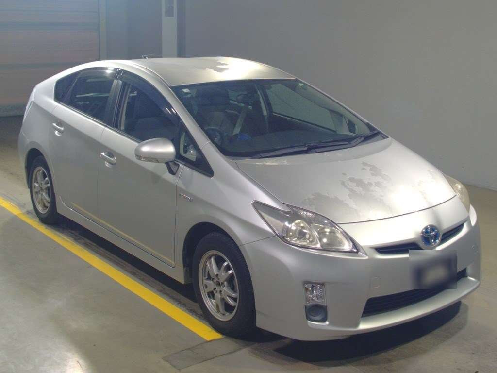 2010 Toyota Prius ZVW30[2]