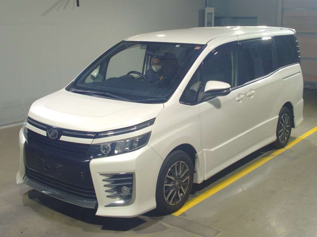 2015 Toyota Voxy ZRR80W[0]