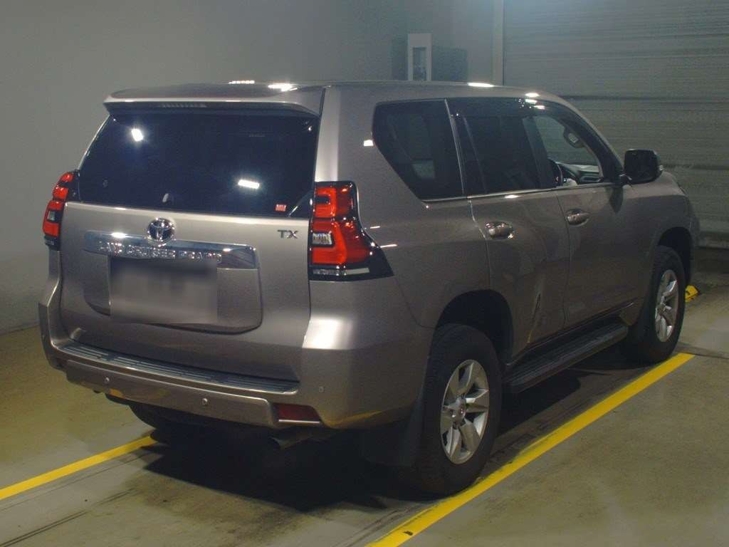 2022 Toyota Land Cruiser Prado TRJ150W[1]