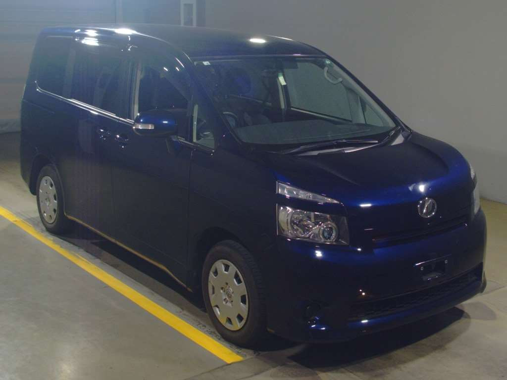 2008 Toyota Voxy ZRR70G[2]