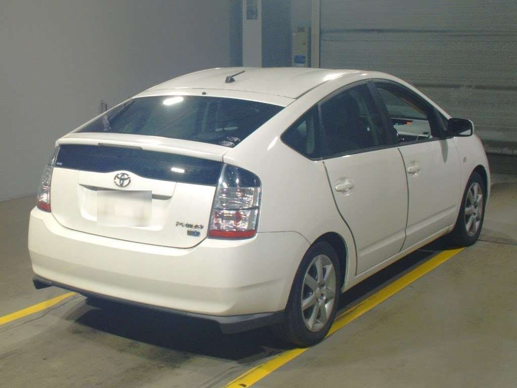 2005 Toyota Prius NHW20[1]