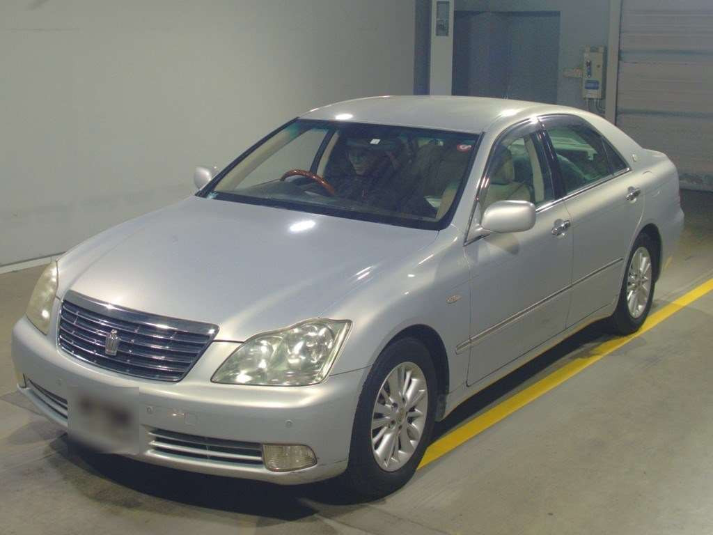 2004 Toyota Crown GRS182[0]