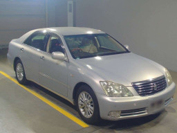 2004 Toyota Crown