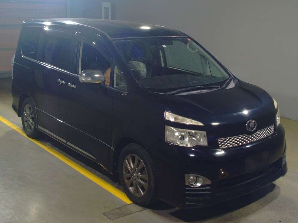 2012 Toyota Voxy ZRR70W[2]