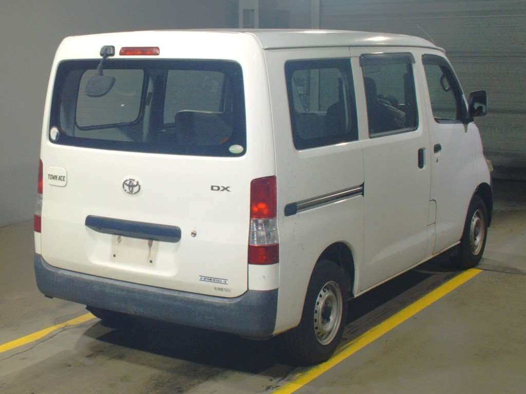 2011 Toyota Townace Van S402M[1]