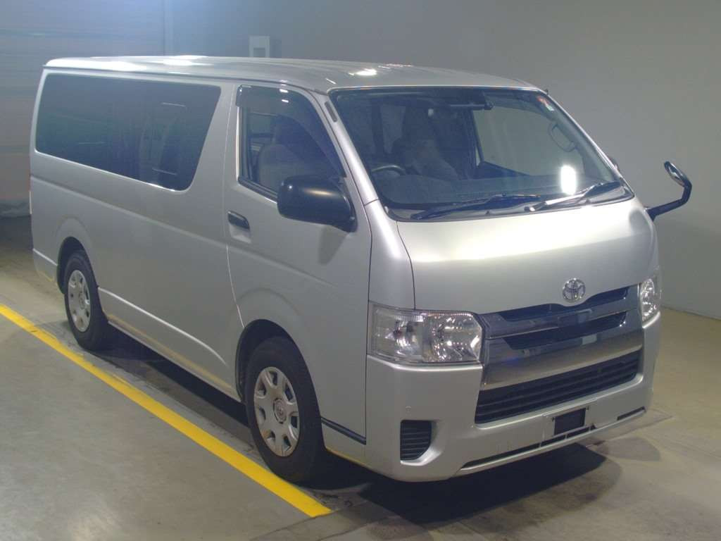 2019 Toyota Hiace Van GDH201V[2]