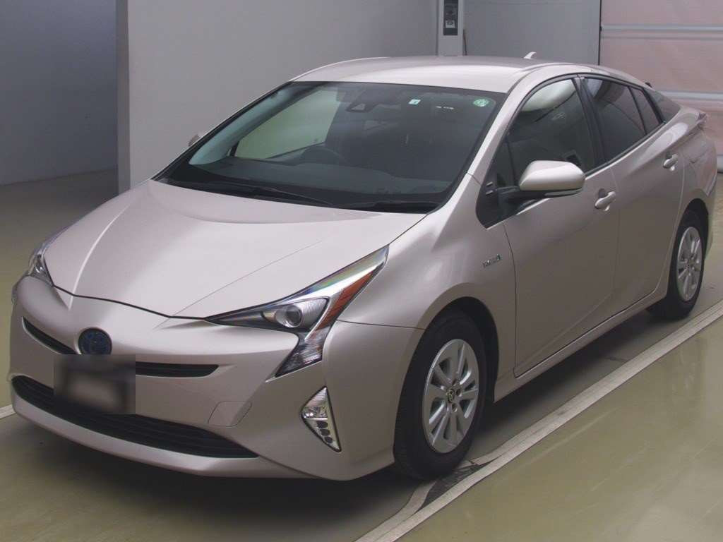 2016 Toyota Prius ZVW50[0]