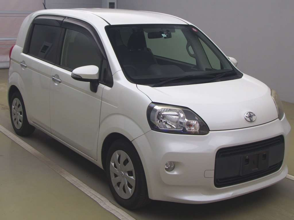 2013 Toyota Porte NCP141[2]