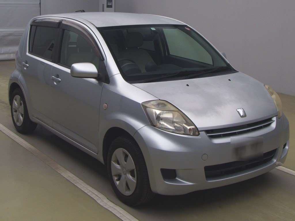 2007 Toyota Passo QNC10[2]