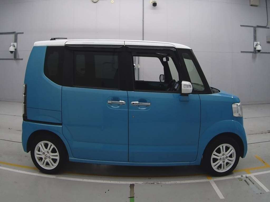 2014 Honda N-BOX JF1[2]